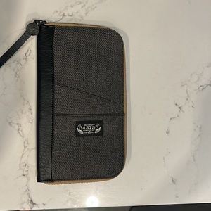 Pistil Fast Lane Wallet! The perfect organizer!